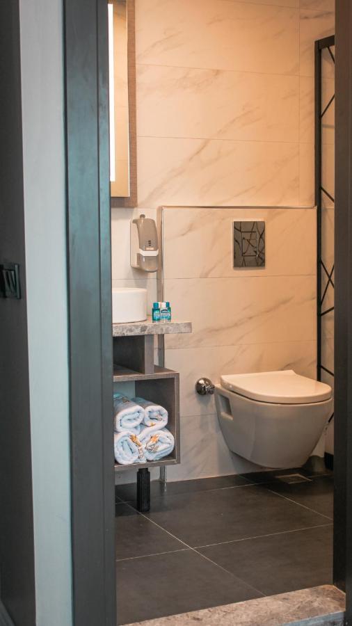 Talles City Hotel Izmir Exterior photo