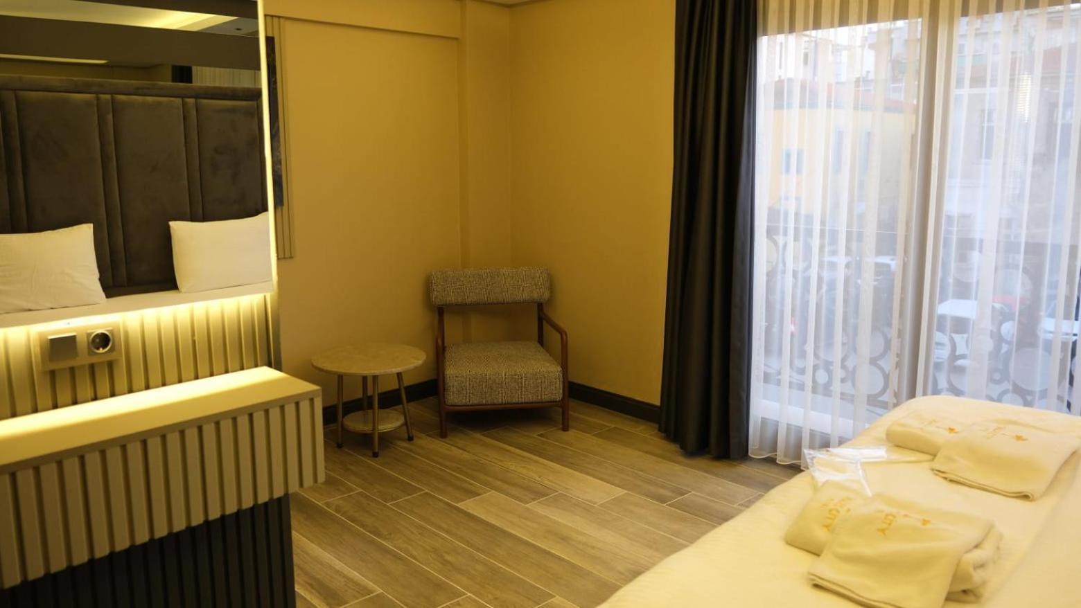 Talles City Hotel Izmir Exterior photo