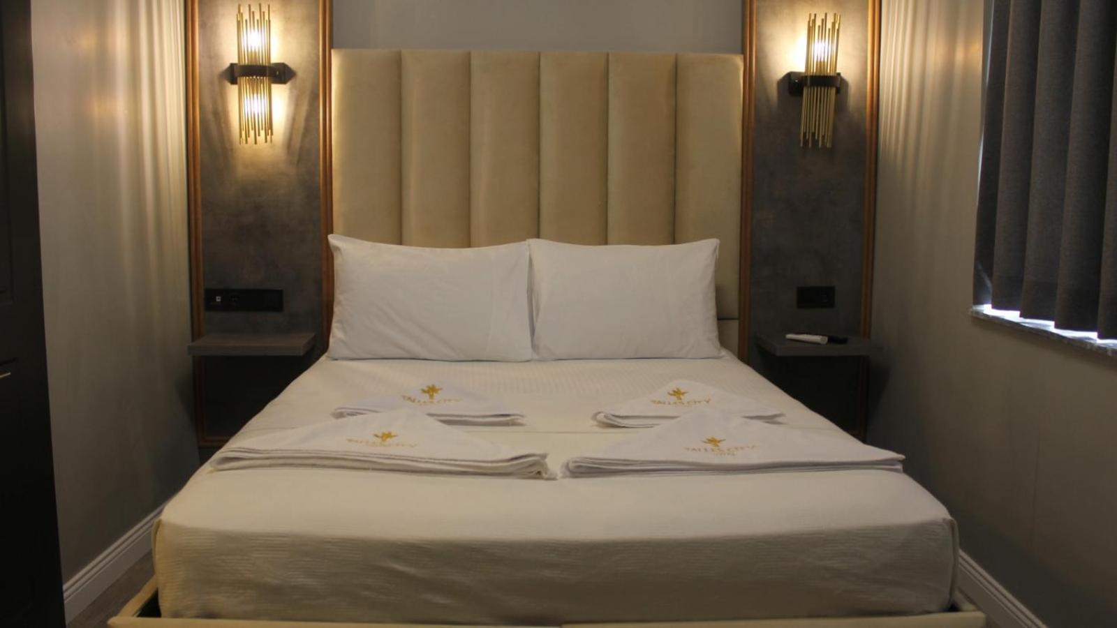 Talles City Hotel Izmir Exterior photo